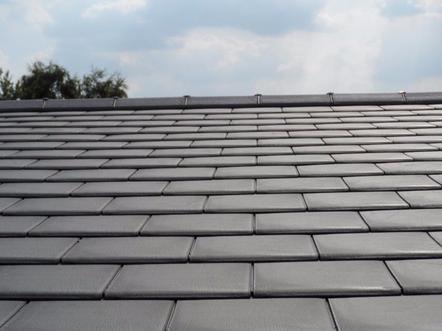 Envirotile Lightweight Synthetic Tile Close Up Roof
