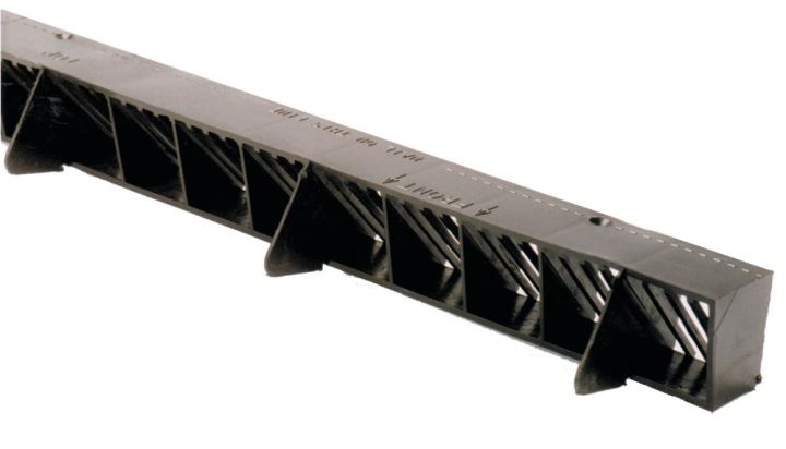 Corovent - 1m Heavy Duty Overfascia Vent with 25mm Air Gap Corovent - 1m Heavy Duty Overfascia Vent with 25mm Air Gap