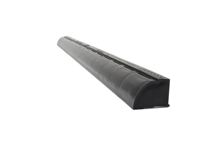 Hambleside Danelaw - Universal Over Fascia Vent - 1000mm - 25,000mm2 (Pack of 12) Hambleside Danelaw - Universal Over Fascia Vent - 1000mm - 25,000mm2 (Pack of 12)