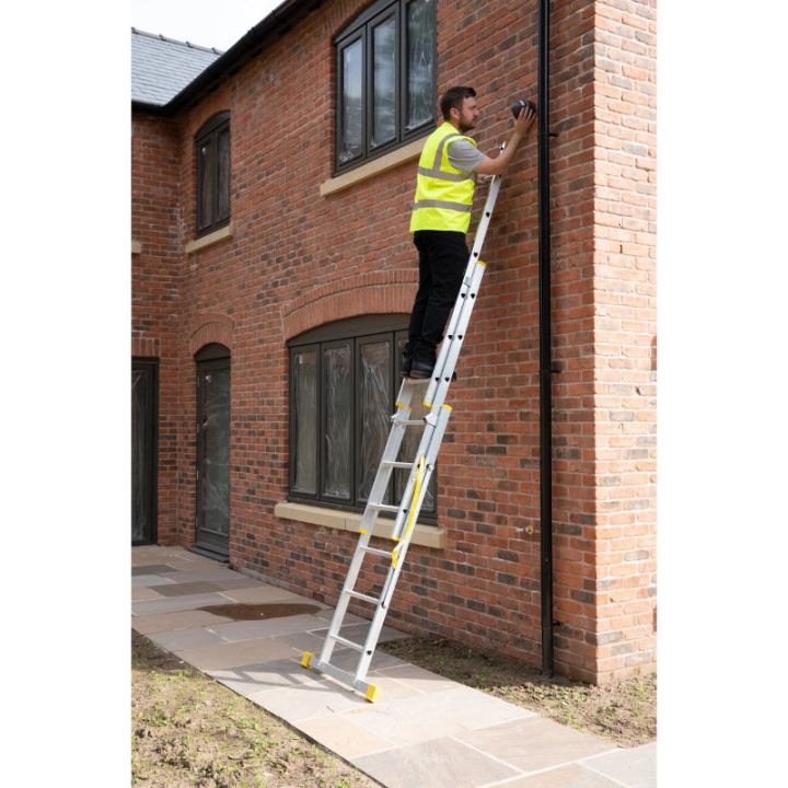 Werner ExtensionPLUS X4 Aluminium Combination Ladder Werner ExtensionPLUS X4 Aluminium Combination Ladder