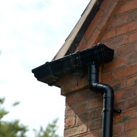 Brett Martin uPVC Prostyle Ogee Guttering External Angle - 106mm - Black