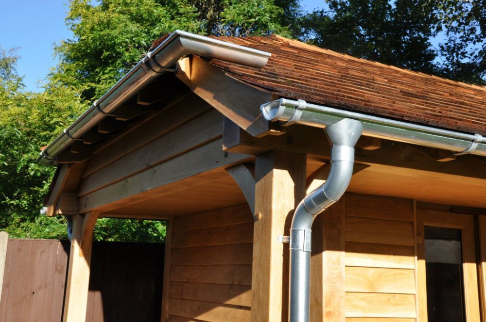 Lindab Steel Guttering - Internal Welded Gutter Angle - Magestic Galvanised