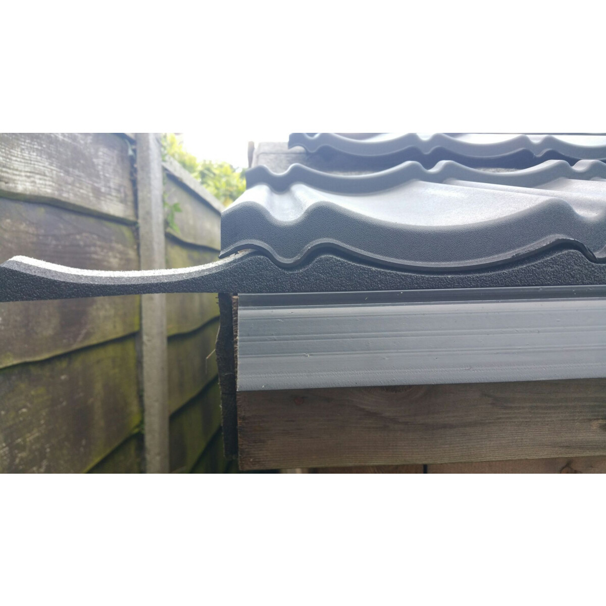 Lightweight Tiles - Eaves & Ridge Foam Filler Pair - 1100mm (Grey)