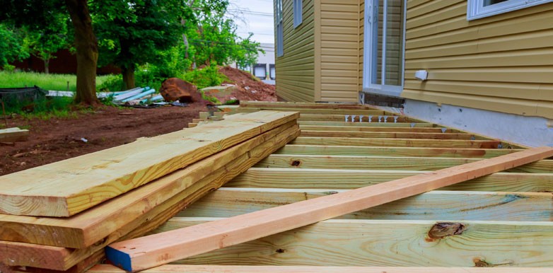 How to Calculate How Many Decking Boards You Need