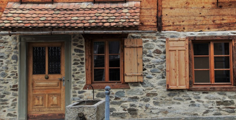 How to Repair a Leaking Porch Roof