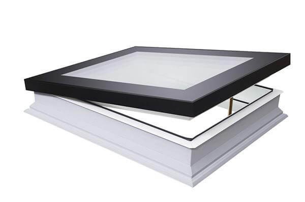 Fakro Flat Roof Window - Flat and Manually Opening - Passive Quadruple Glazing [DMF-D U8]