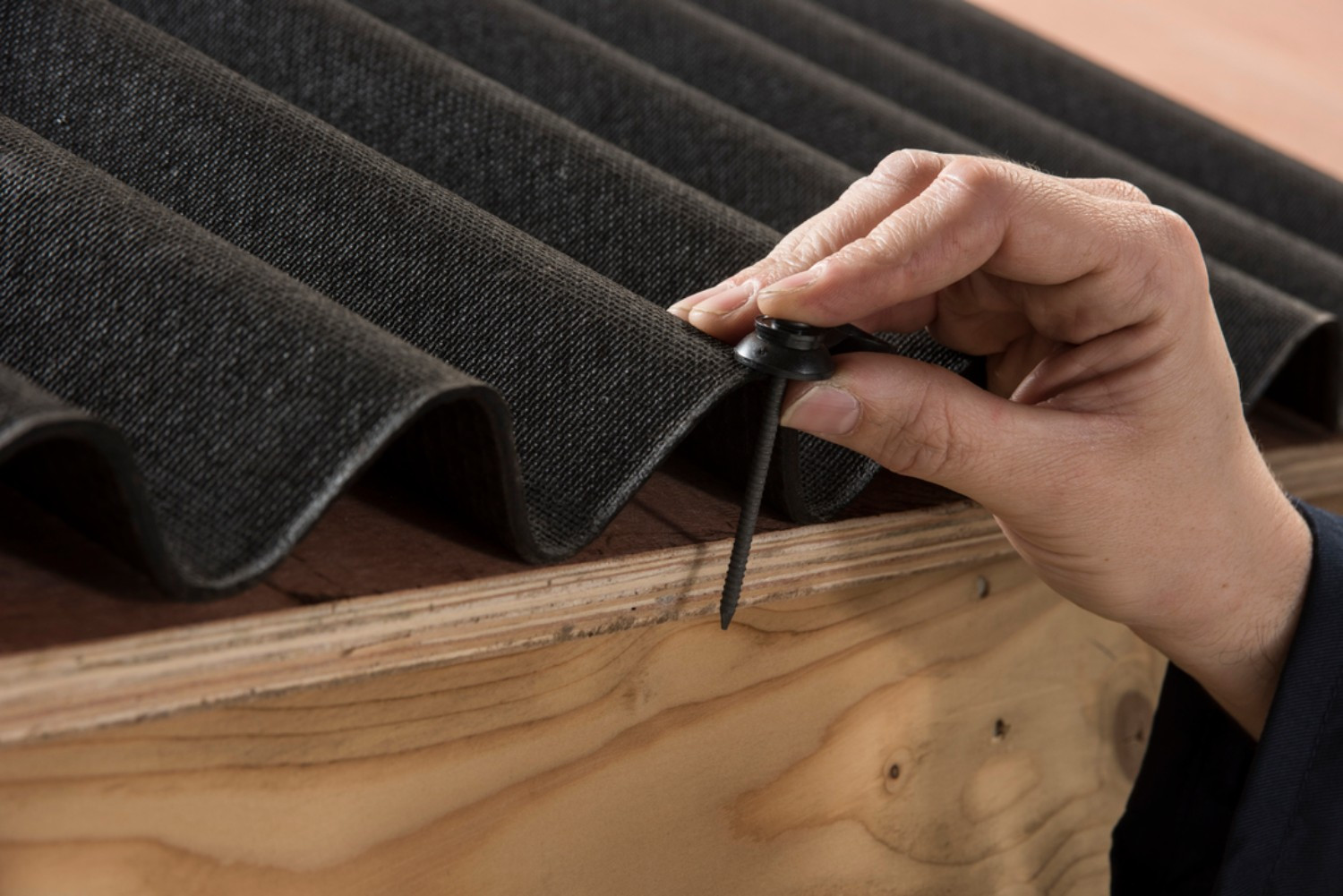 Using the Coroline Bitumen Roofing Sheets Nails Using the Coroline Bitumen Roofing Sheets Nails