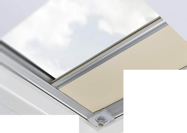 Fakro - ARF/D III N225 - Flat Roof Manual Blackout Blind - White Fakro - ARF/D III N225 - Flat Roof Manual Blackout Blind - White