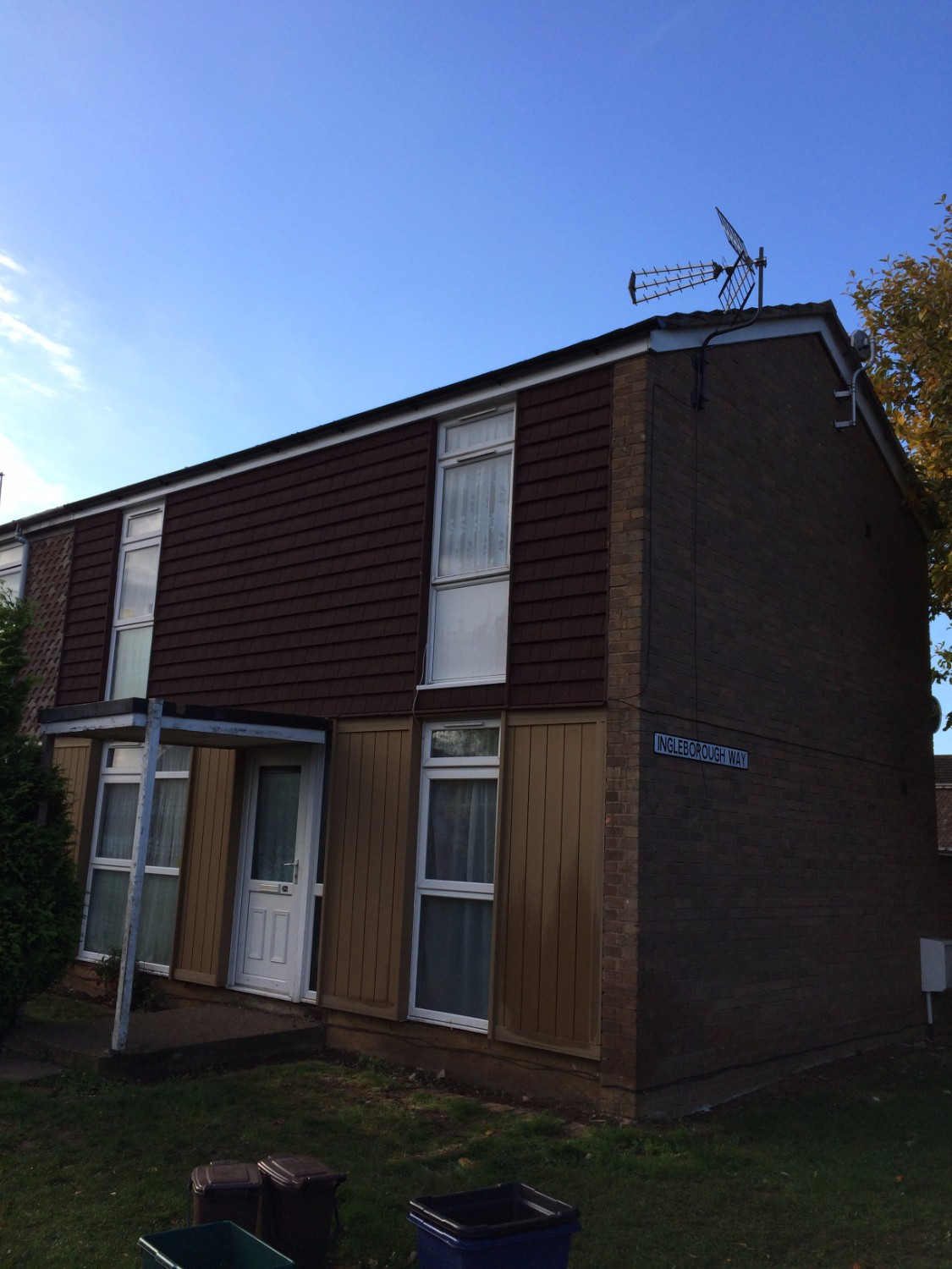 Lightweight Metal Cladding on house Lightweight Metal Cladding on house