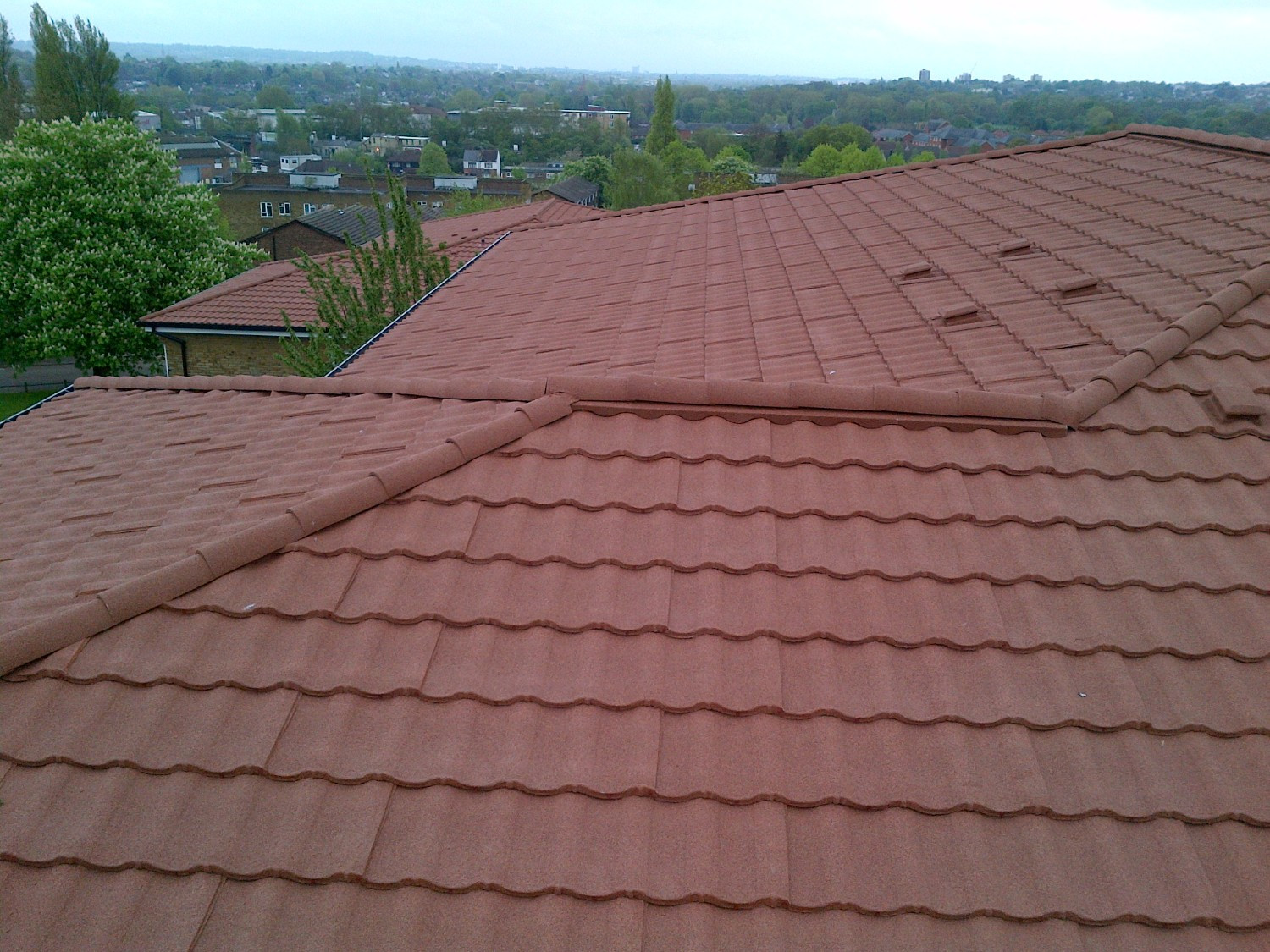 Villa effect tile made of lightweight metal Villa effect tile made of lightweight metal