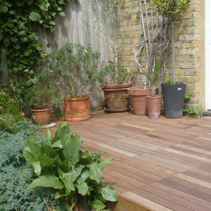 Wallbarn - Cumaru Hardwood Timber Decking Tiles - 500mm x 500mm x 30mm Wallbarn - Cumaru Hardwood Timber Decking Tiles - 500mm x 500mm x 30mm