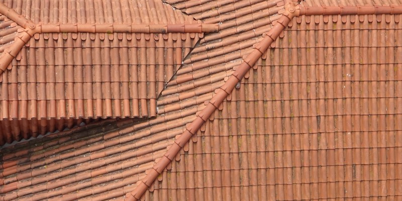 Clay tiled roof ridges and hips